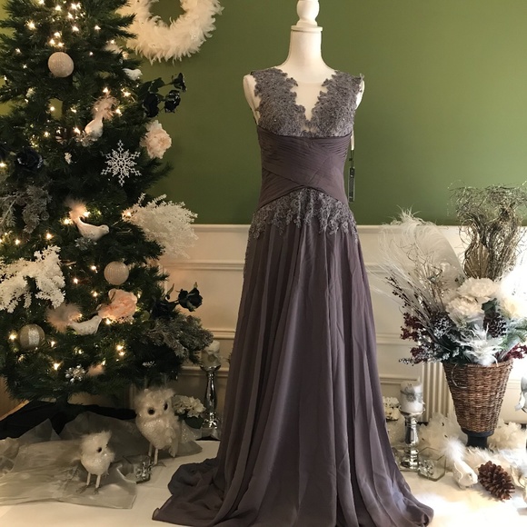 Dresses & Skirts - Grey formal Prom gown dress